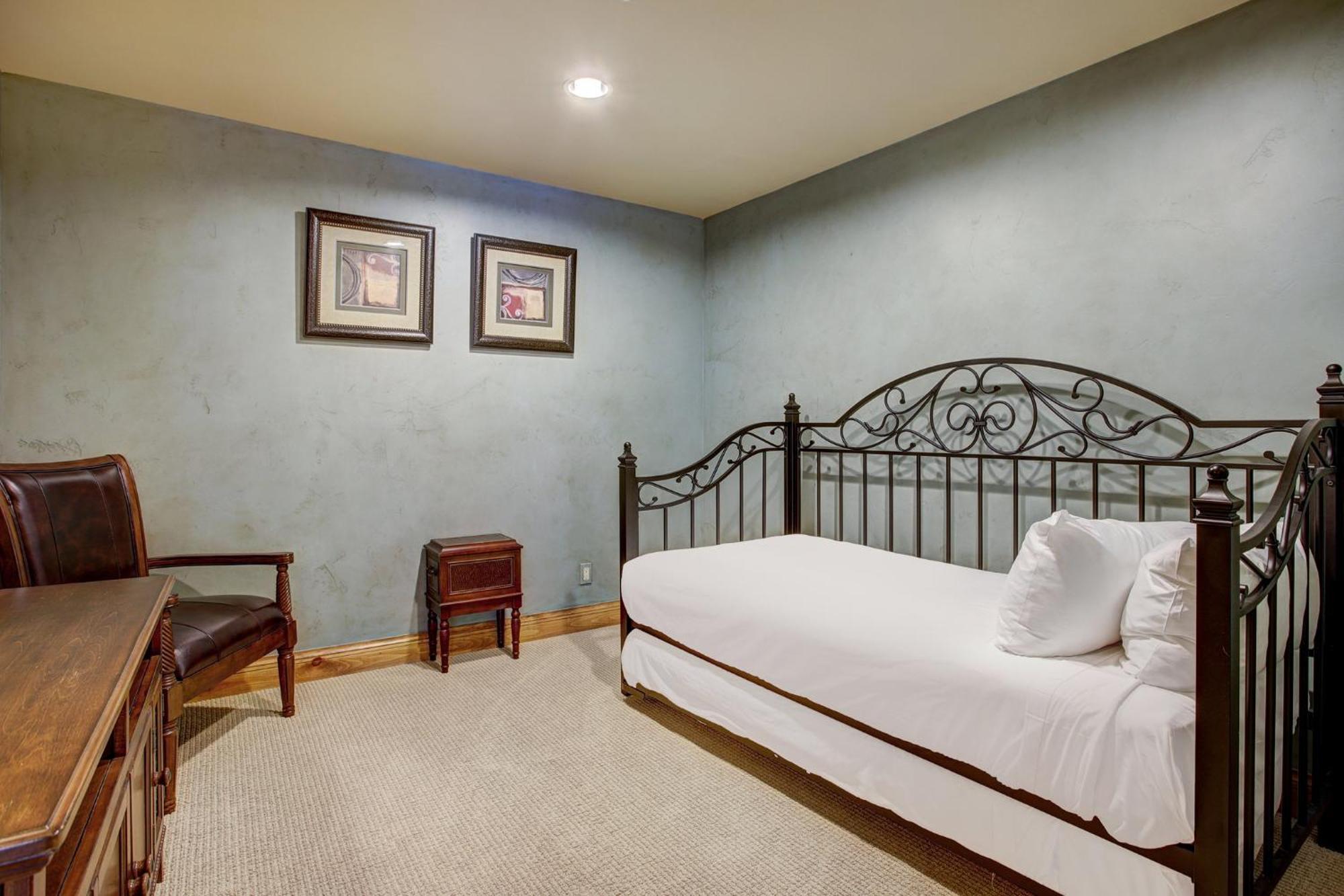 Elkhorn Lodge Ейвон Екстер'єр фото
